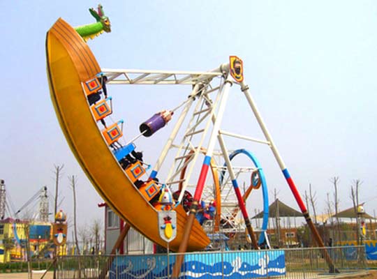 swinging boat amusement park ride

